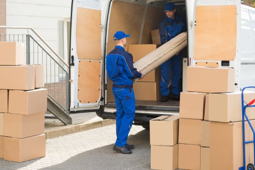 Moving van service in Spitalfields for local home and business relocations